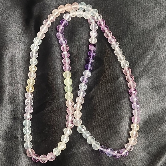 Rainbow fluorite faceted bead necklace stretchable colorful - Picture 3 of 5